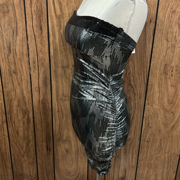 Strapless shiny Dress women’s Size Medium - Picture 3 of 6